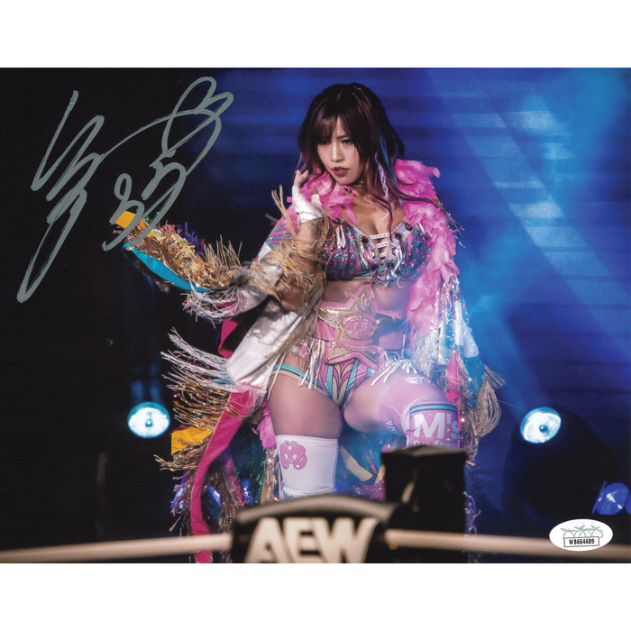 Mina Shirakawa Belt Entrance 8 x10 Promo - JSA AUTOGRAPHED