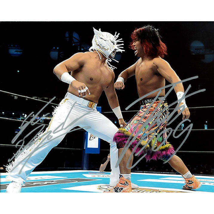 El Desperado vs Hiromu Takahashi Duke It Out 8 x 10 Promo - DUAL AUTOGRAPHED