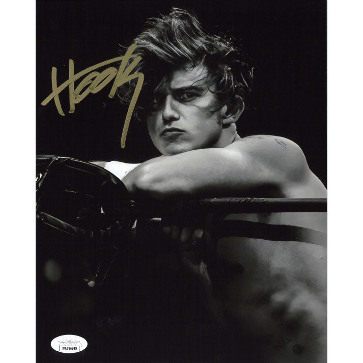 Hook B & W Corner 8 x 10 Promo - JSA AUTOGRAPHED