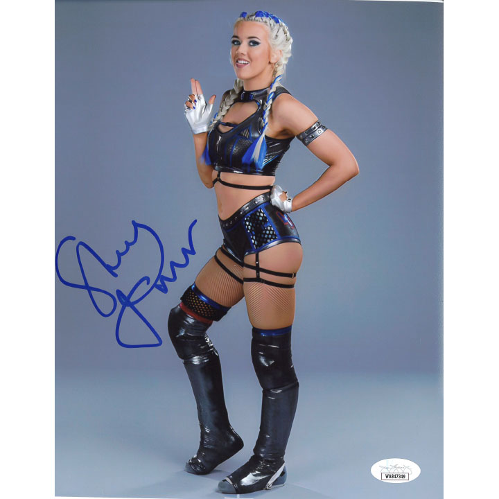 Stevie Turner Shooting Pose 8 x 10 Promo - JSA AUTOGRAPHED