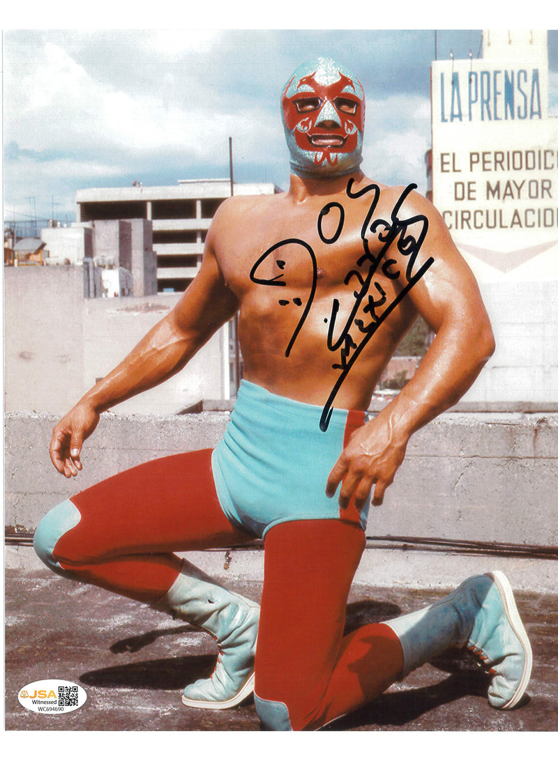 Dos Caras On One Knee 8x10 or 11x14 Promo - JSA Autograph