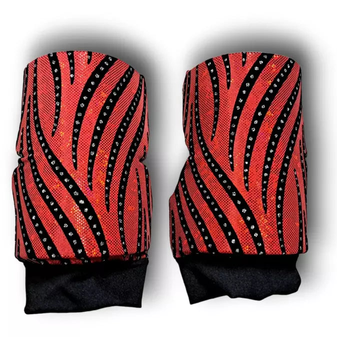 AMA Basic Hologram Spandex with Black Striped Rhinestones Kneepads