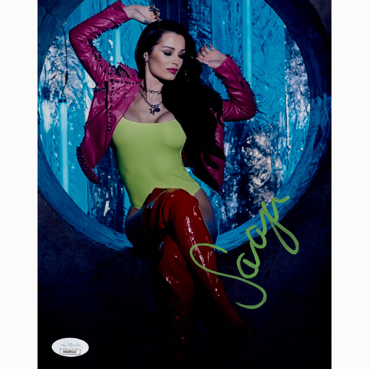 Saraya Hands Up Metallic 8 x 10 Promo - JSA AUTOGRAPHED